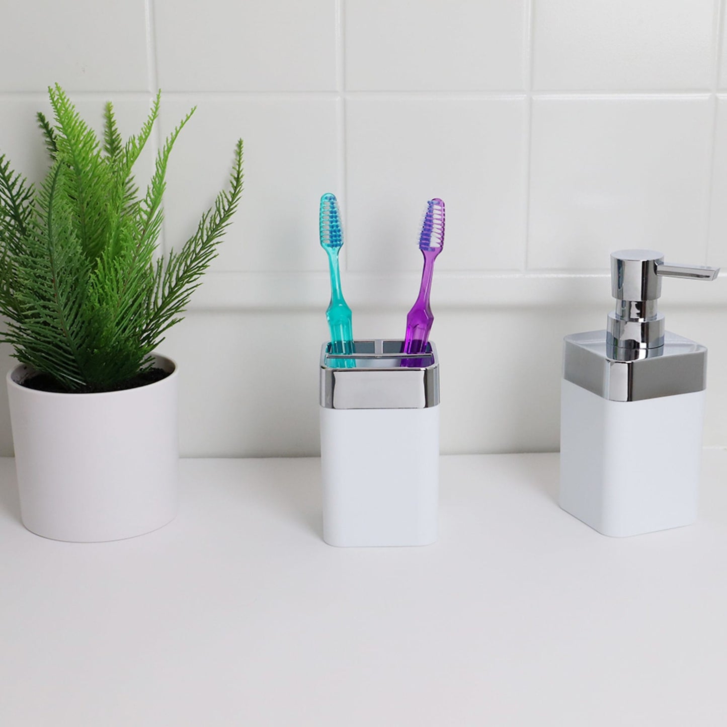 Skylar ABS Plastic Toothbrush Holder, White