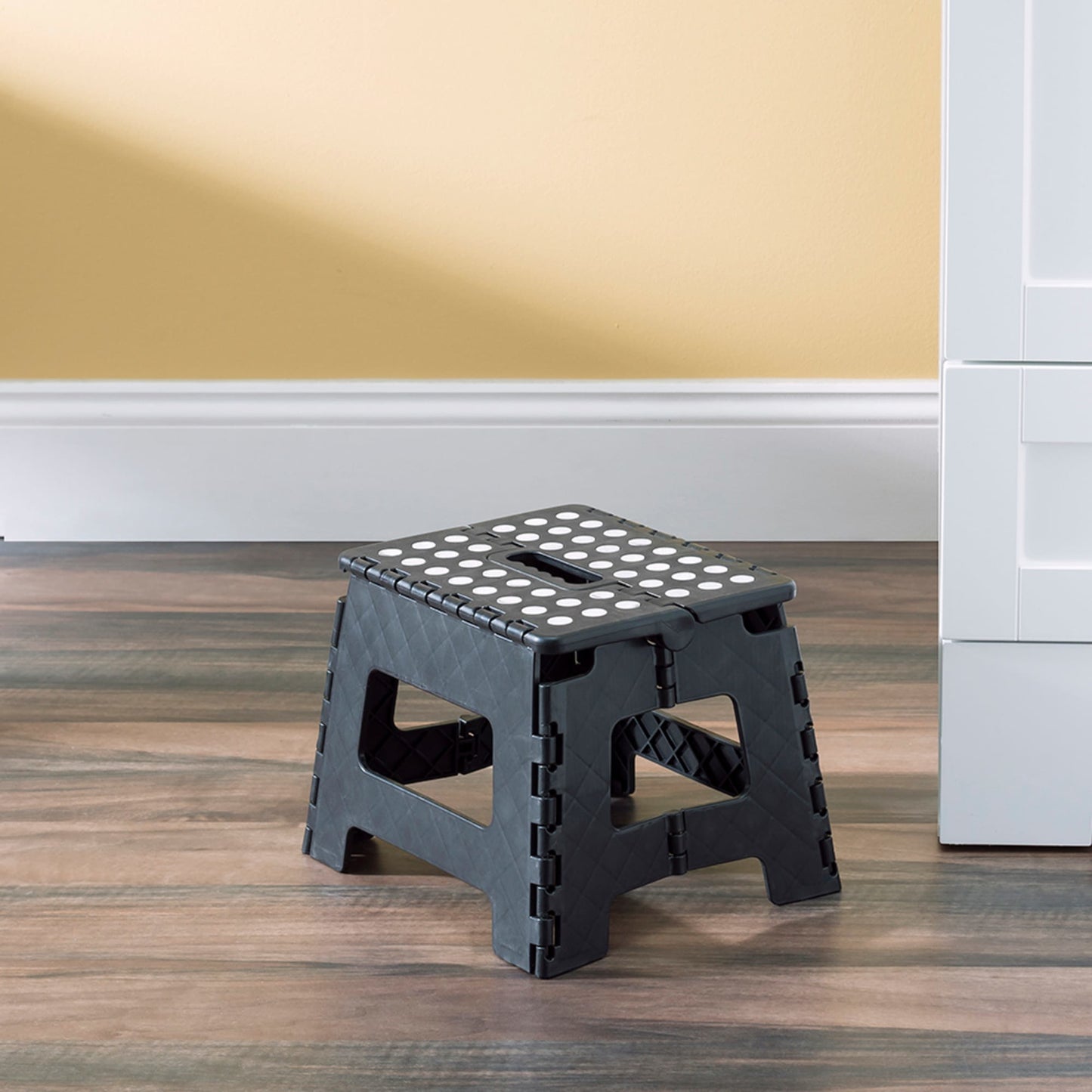 Small Plastic Folding Stool with Non-Slip Dots